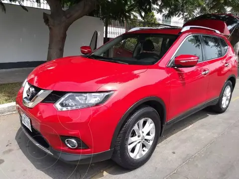 foto Nissan X-Trail 2.5L Full Exclusive 4x4 usado (2015) color Rojo precio u$s5,800
