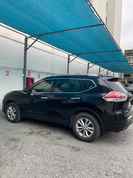 Nissan X-Trail GLS Full usado (2015) color Negro precio u$s17,000