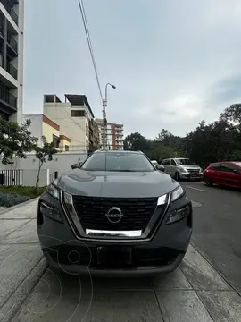 Nissan X-Trail Sense 3Filas usado (2023) color Gris Vulcano precio u$s26,900