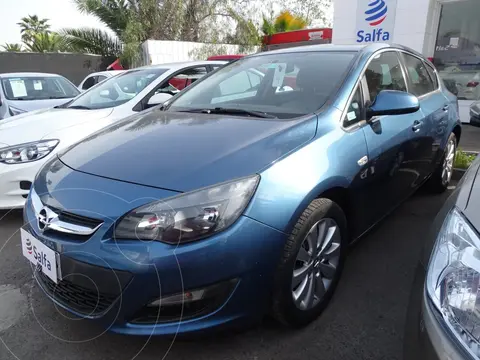 Opel Astra 1.6T Enjoy usado (2015) color Azul Royal precio $8.990.000