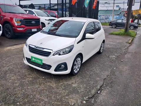 Peugeot 108 1.2 Puretech Active Pack usado (2017) color Blanco precio $7.490.000