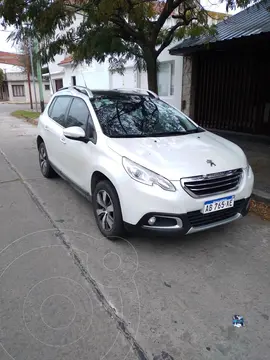 Peugeot 2008 Feline usado (2017) color Blanco Banquise precio u$s12.500