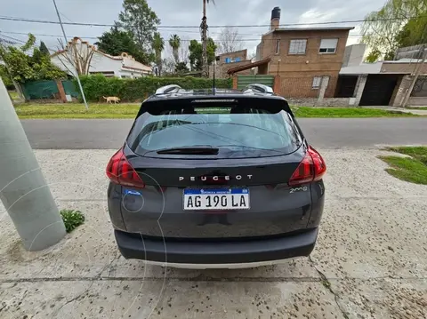 Peugeot 2008 Feline usado (2023) color Gris Aluminium financiado en cuotas(anticipo $3.000.000 cuotas desde $200.000)