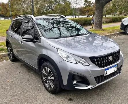 Peugeot 2008 Feline Tiptronic usado (2021) color Gris Aluminium precio $10.000.000