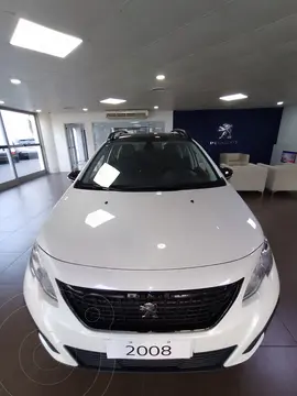 Peugeot 2008 Feline usado (2022) color Blanco Perla financiado en cuotas(anticipo $900.000 cuotas desde $38.000)