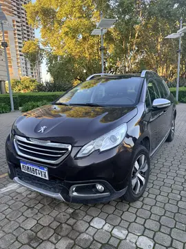 Peugeot 2008 Sport THP usado (2016) color Negro Perla precio $17.500.000
