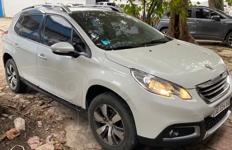 Peugeot 2008 Feline usado (2017) color Blanco Nacre precio $15.500.000