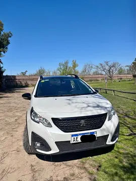 Peugeot 2008 Feline Tiptronic usado (2022) color Blanco Perla precio $9.500.000