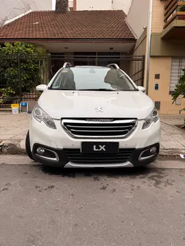 Peugeot 2008 Feline usado (2017) color Blanco Nacre precio $17.000.000