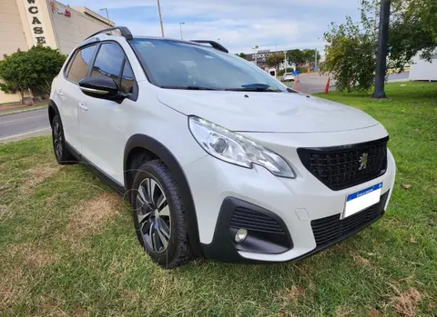 Peugeot 2008 Feline usado (2022) color Blanco financiado en cuotas(anticipo $8.500.000)