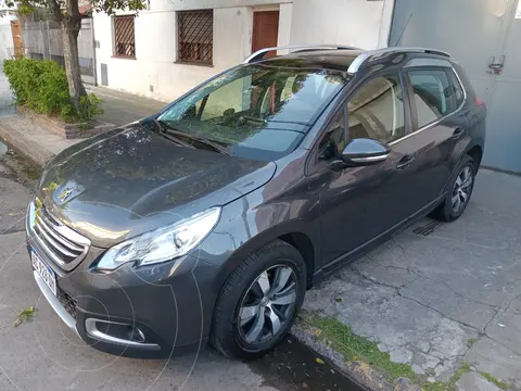 Peugeot 2008 Feline usado (2018) color Gris precio $21.000.000