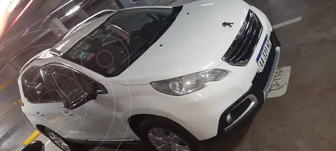 Peugeot 2008 Allure usado (2016) color Blanco precio u$s11.000