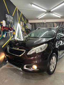 Peugeot 2008 Allure usado (2018) color Rojo Rubi precio $17.000.000