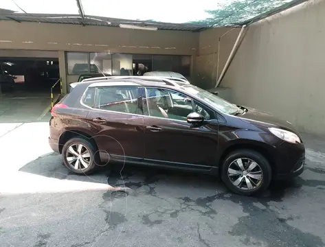 Peugeot 2008 Feline usado (2016) color Marron precio $17.500.000