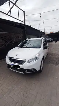 Peugeot 2008 Allure usado (2019) color Blanco Banquise precio $14.000.000