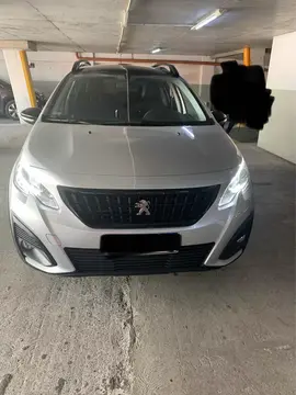 Peugeot 2008 Feline usado (2021) color Gris financiado en cuotas(anticipo $1.300.000 cuotas desde $260.000)