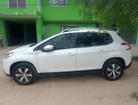 Peugeot 2008 Sport THP usado (2017) color Blanco Perla precio $16.000.000