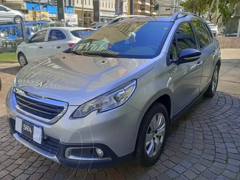 Peugeot 2008 Allure usado (2017) color Gris Aluminium precio $15.600.000