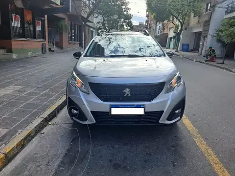 Peugeot 2008 Feline usado (2020) color Gris Aluminium precio $21.000.000