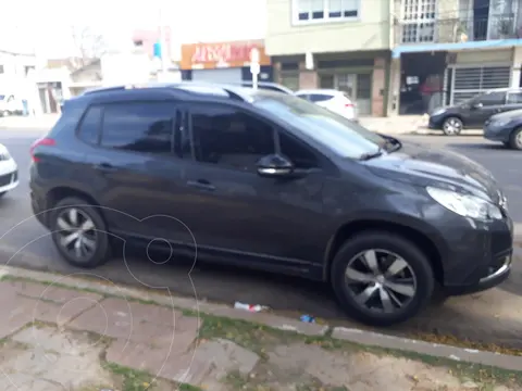 Peugeot 2008 Sport THP usado (2019) color Gris Aluminium precio $17.500.000