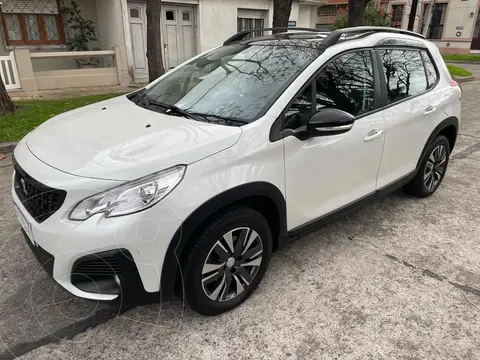 Peugeot 2008 Allure usado (2022) color Blanco Banquise financiado en cuotas(anticipo $3.000.000 cuotas desde $288.000)