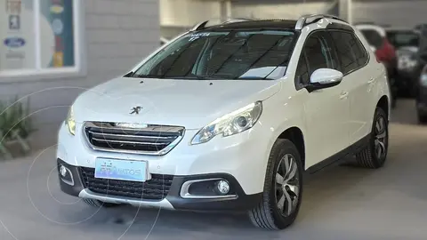 Peugeot 2008 2OO8 1.6 FELINE usado (2017) color Blanco precio $18.899.000