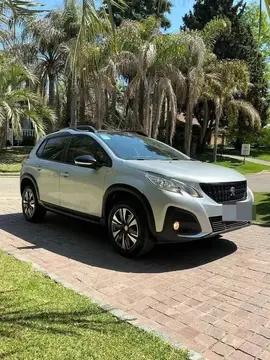 Peugeot 2008 Feline usado (2020) color Gris Aluminium precio $11.500.000