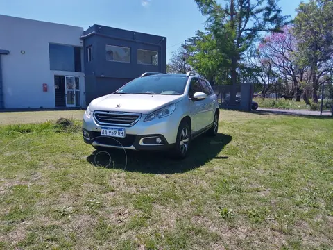 Peugeot 2008 2OO8 1.6 FELINE usado (2017) color Gris precio $18.500.000