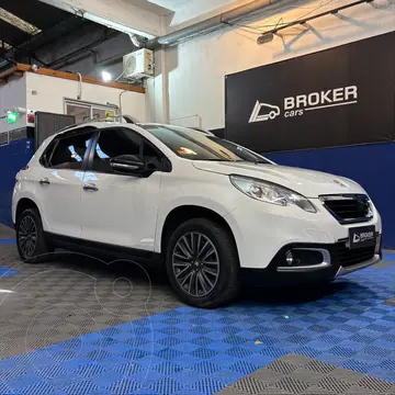 Peugeot 2008 Active usado (2018) color Blanco Banquise precio u$s12.800