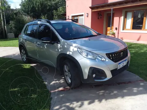 Peugeot 2008 Allure usado (2022) color Gris financiado en cuotas(anticipo $3.500.000 cuotas desde $200.000)