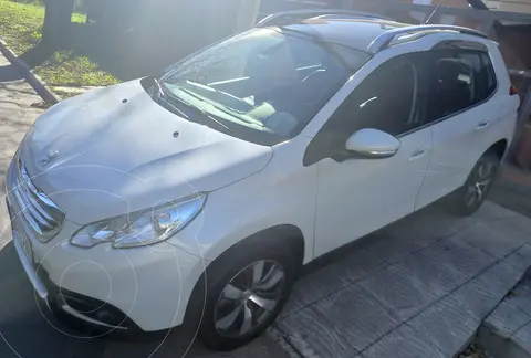 Peugeot 2008 Feline usado (2018) color Blanco Nacre precio u$s15.000