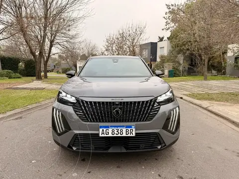 Peugeot 2008 GT T200 usado (2024) color Gris precio $8.000.000