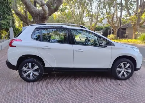 Peugeot 2008 Sport THP usado (2019) color Blanco Perla precio u$s16.000