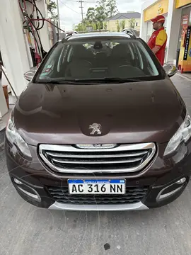 Peugeot 2008 Sport THP usado (2018) color Carmin Oscuro precio $19.800.000