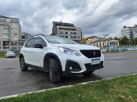 Peugeot 2008 Sport THP Aut usado (2023) color Blanco precio $22.000.000