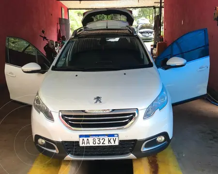 Peugeot 2008 Feline usado (2016) color Blanco precio u$s11.500