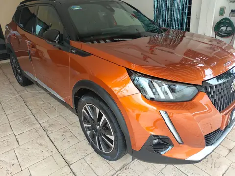 Peugeot 2008 1.2L GT usado (2022) color Naranja precio $300,000