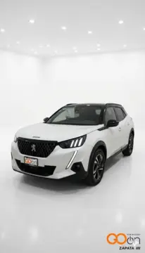 Peugeot 2008 GT LINE usado (2023) color PEUBLANCO NAC precio $365,000