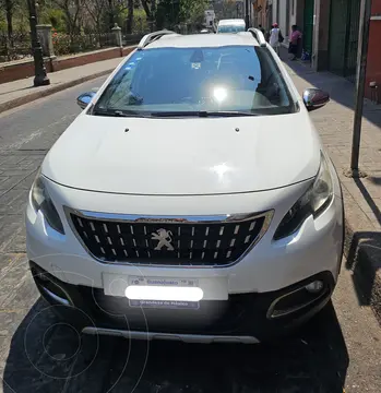 Peugeot 2008 Allure usado (2019) color Blanco precio $213,700