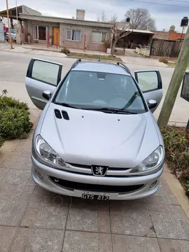 Peugeot 206 Rural SW 1.6 XS Premium usado (2008) color Gris precio $8.400.000