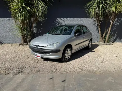 Peugeot 206 206 1.4 5 PTAS GENERATION usado (2010) color Gris precio $8.900.000