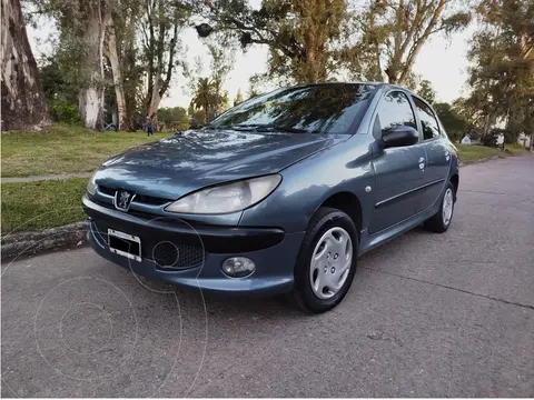 Peugeot 206 1.6 XR Premium 5P usado (2006) color Gris precio $7.500.000