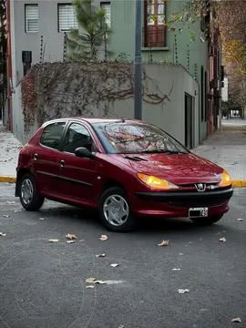 Peugeot 206 1.4 XR Confort 5P usado (2003) color Bordo precio u$s5.000