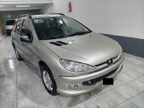 foto Peugeot 206 1.6 XS Premium 3P NAV usado (2006) color Gris precio $1.590.000