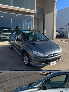 Peugeot 206 206 1.6 5 PTAS PREMIUM L/06 usado (2008) color Gris Oscuro precio $8.000.000