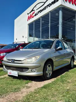 Peugeot 206 206 1.6 5 PTAS XT L/04 usado (2008) color Gris precio u$s8.000