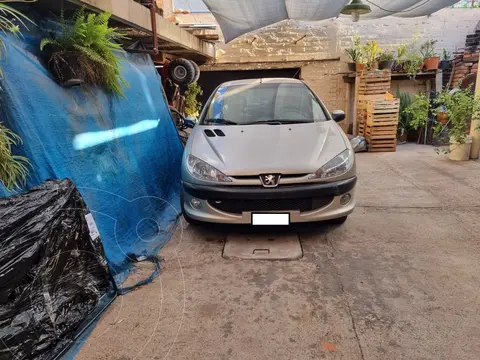 Peugeot 206 2.0 HDi XT Premium 5P usado (2007) color Gris precio u$s5.000