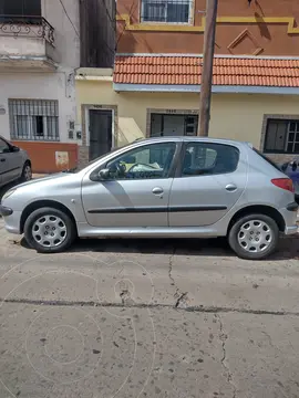 Peugeot 206 1.4 X-Line 5P usado (2008) color Gris Aluminium precio $7.500.000