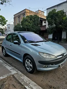 Peugeot 206 1.6 XT Premium 5P usado (2003) color Celeste precio $7.000.000