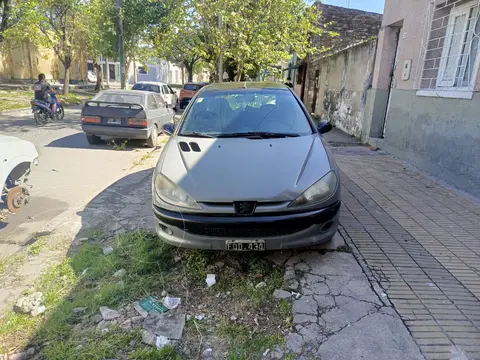 Peugeot 206 1.6 XS 3P usado (2005) color Gris precio $4.000.000